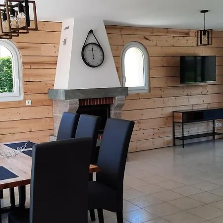 Hébergement de vacances Avec Salle De Jeux Montfarville