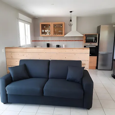 Avec Salle De Jeux Hébergement de vacances *